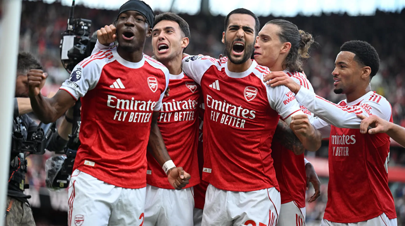 postecoglou-thua-nhan-dang-cap-cua-arsenal